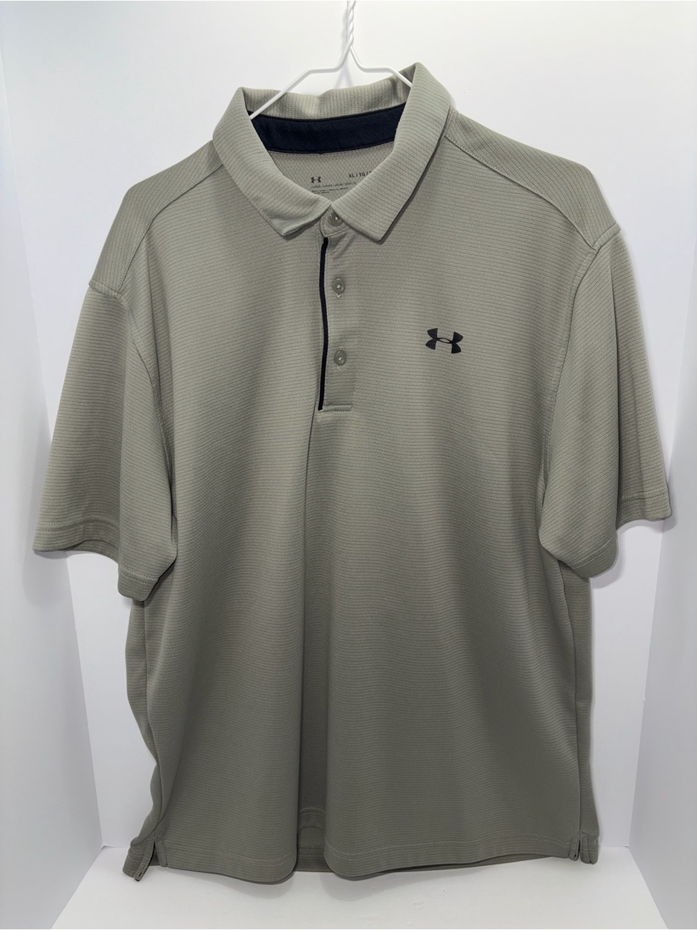 Under Armour Men's Polo Shirt in Gray with Black Logo Size XL